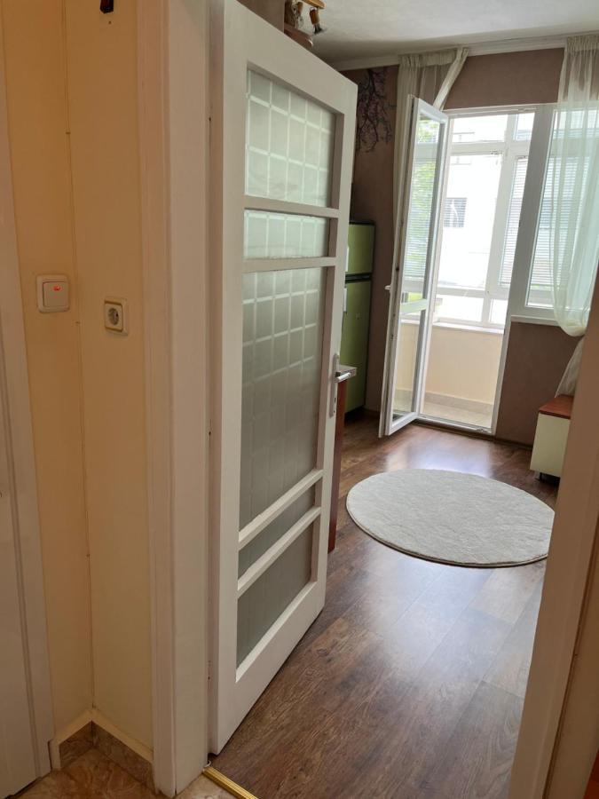 Apartment Acacia Warna Exterior foto